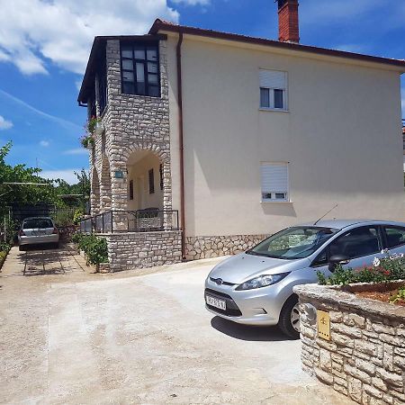 Apartman Bukarica Pula Exteriör bild